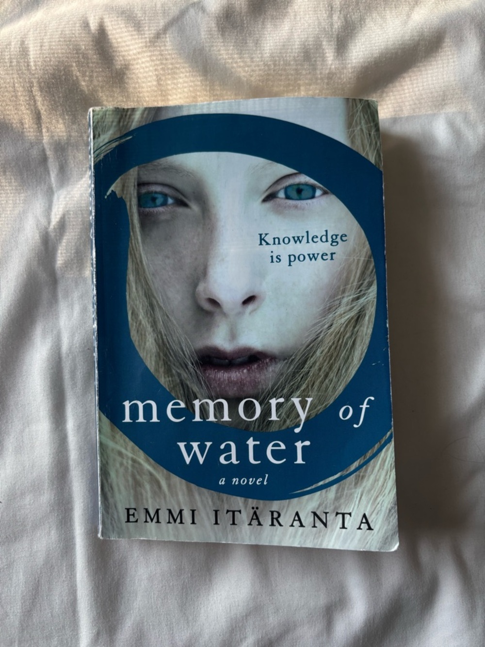 Memory of Water by Emmi Itäranta - Blue Cover Paperback